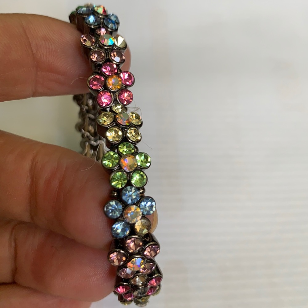 Beautiful stretchy bracelet